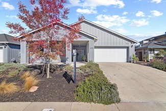 1972 Sugar Pine Dr, Oakdale, CA 95361