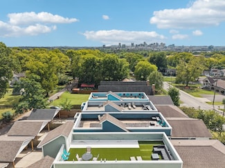 1413B Meridian St, Nashville, TN 37207