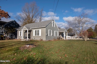 11 Pine Rd, South Glens Falls, NY 12803