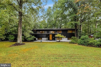 9307 Coronado Terrace, Fairfax, VA 22031