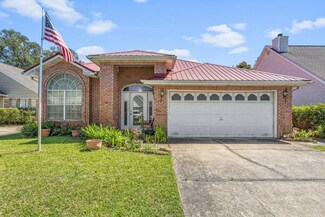 2564 Barron Ct, Shalimar, FL 32579