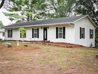 117 Brammer Rd, Eden, NC 27288