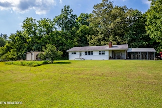 816 Thorn Grove Pike, Strawberry Plains, TN 37871