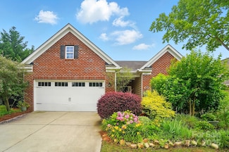6007 Edinburgh Ln, Fort Mill, SC 29707