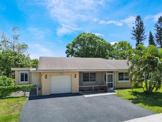 19654 Colorado Cir, Boca Raton, FL 33434