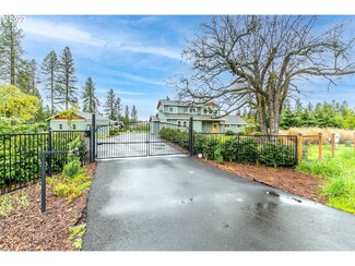 25851 Jeans Rd, Veneta, OR 97487