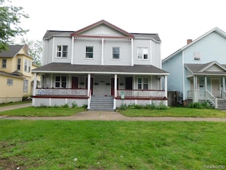 813 Court St, Port Huron, MI 48060