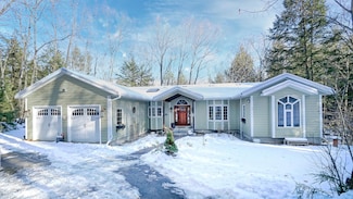 16 Knowles Point Rd, Bridgton, ME 04009