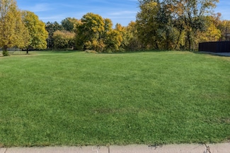 18125 Concord Cir NW, Elk River, MN 55330