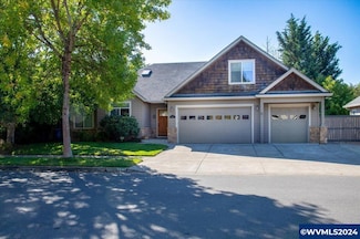 2641 Crowther Dr, Eugene, OR 97404