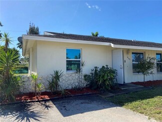 844 96th Ave N, Naples, FL 34108