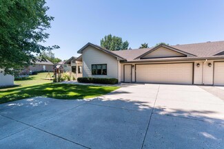 2212 Arrowwood Ct, Fergus Falls, MN 56537