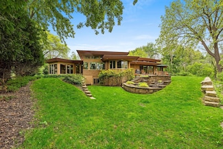 1225 W Cedar St, Appleton, WI 54914
