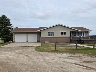 1702 5th Ave NE, Devils Lake, ND 58301