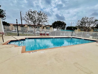 15711 SW 137th Ave Unit 201, Miami, FL 33177