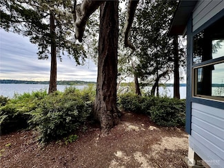 8627 Fernwood St NE, Olympia, WA 98516