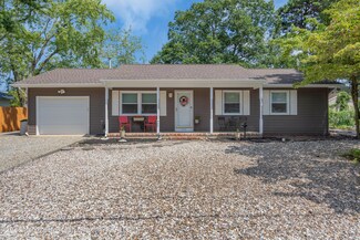 902 Clubhouse Dr, Forked River, NJ 08731