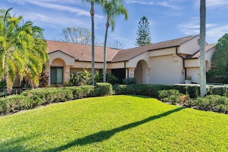 1008 Royal Birkdale Dr, Tarpon Springs, FL 34688