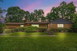 1976 Adams Rd, Cincinnati, OH 45231