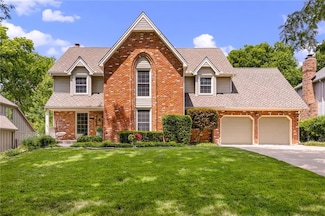 11530 Hemlock St, Overland Park, KS 66210