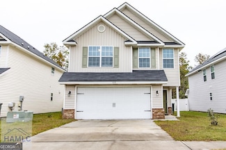 219 Grandview Dr, Hinesville, GA 31313