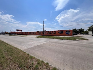 6315 N Shepherd Dr, Houston, TX 77091