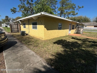537 Rockpit Rd, Titusville, FL 32796