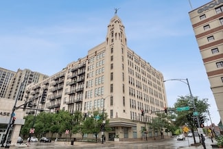 758 N Larrabee St Unit 520, Chicago, IL 60654