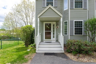 55 Windham Rd, Hudson, NH 03051