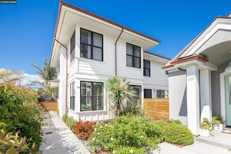 130 Bay Crest Rd, Santa Cruz, CA 95062
