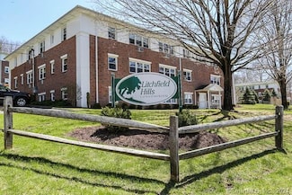 15 Fordyce Ct, New Milford, CT 06776