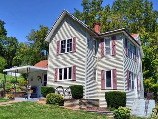 w 6691 Legler Valley Rd, New Glarus, WI 53574