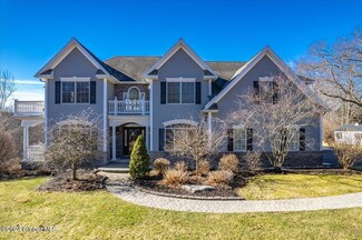 1 Hillshire Ln, Altamont, NY 12009