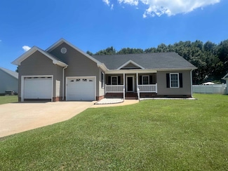 105 Falcon Ln, Chesnee, SC 29323