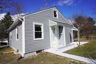 1033 Preston St, Radford, VA 24141