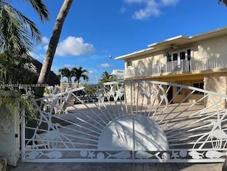 201 Wildwood Cir, Key Largo, FL 33037