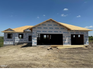 8519 Norman Place, Bismarck, ND 58503