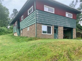 404 Daugherty Dr, New Brighton, PA 15066