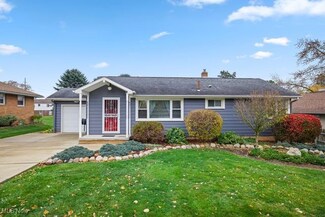 4824 Grandview Ave NE, Canton, OH 44705