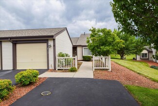 8510 Pine Hurst Cir, Roanoke, VA 24019