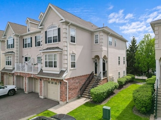 202 Blue Heron Dr Unit 2712, Secaucus, NJ 07094