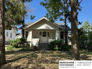 806 S 58th St, Omaha, NE 68106