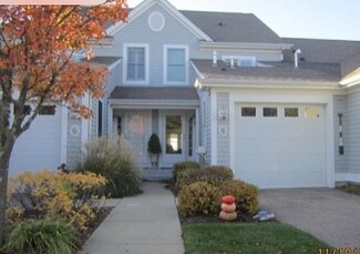 73 Topsail Dr, Tiverton, RI 02878