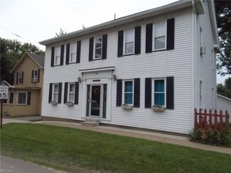 952 W Main St, Sugarcreek, OH 44681