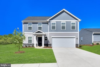 35 Vernon St, Charles Town, WV 25414