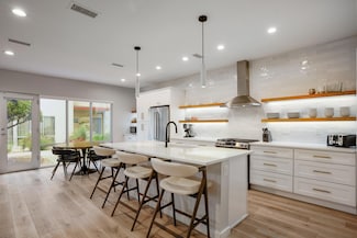 220 Aliso Dr SE, Albuquerque, NM 87108
