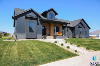 409 N Piper Dr, Sioux Falls, SD 57110