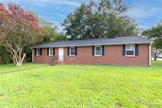 3912 Grovewood Rd, Hopewell, VA 23860