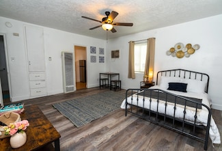 541 Cedar St SE Unit 3, Albuquerque, NM 87106