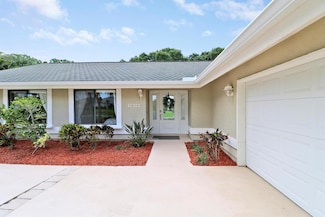 3060 SE Darien Rd, Port Saint Lucie, FL 34952